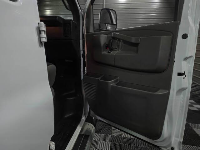 2020 Chevrolet Express 2500