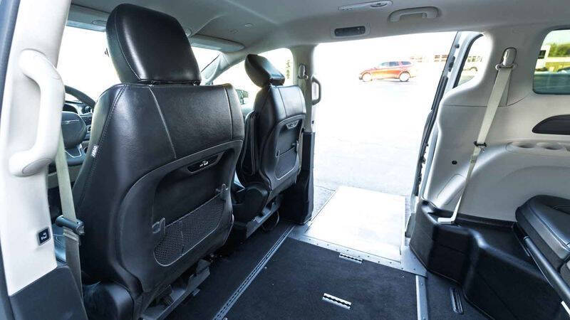 2022 Chrysler Pacifica Touring L