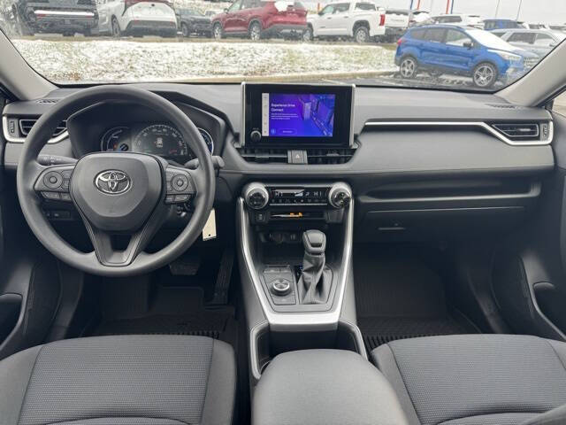 2025 Toyota RAV4 Hybrid LE