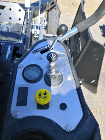 2022 Dixie Chopper Blackhawk HP  2454kw