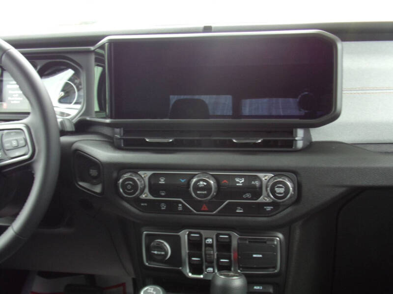 2025 Jeep Gladiator Sport S