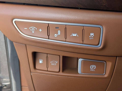 2020 Genesis G90