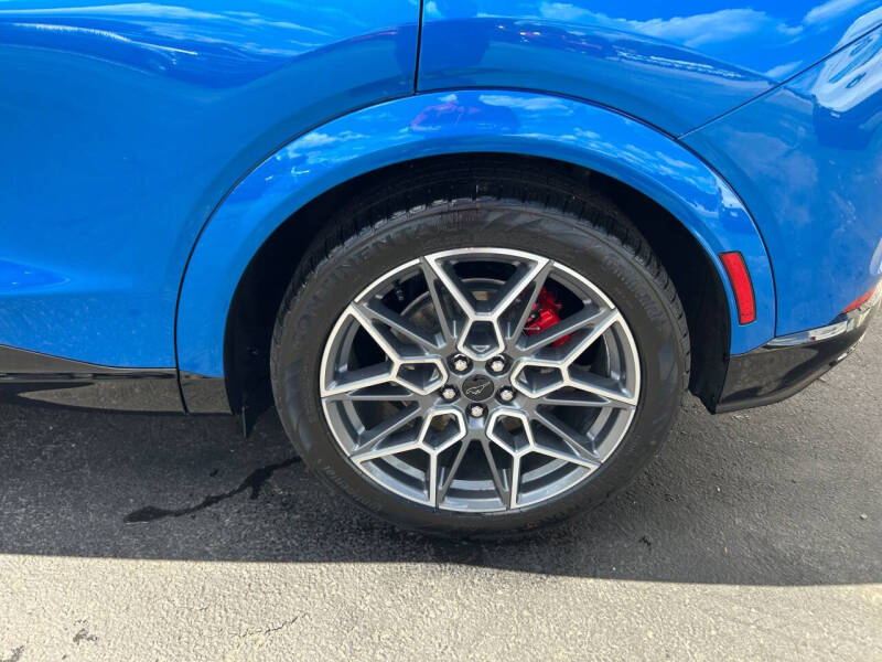 2025 Ford Mustang Mach-E GT