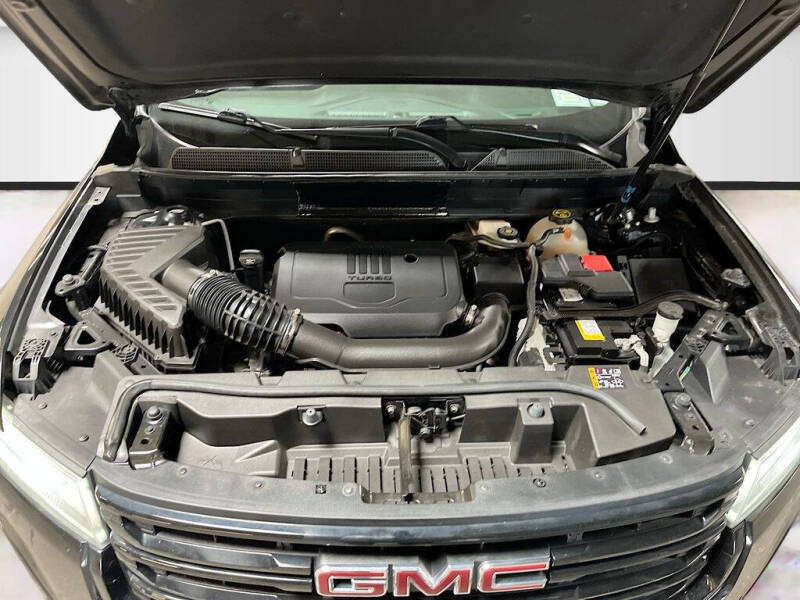 2022 GMC Acadia SLT