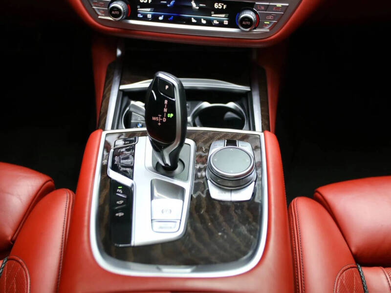 2022 BMW 7 Series 740i xDrive