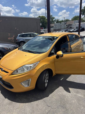 2011 Ford Fiesta SES