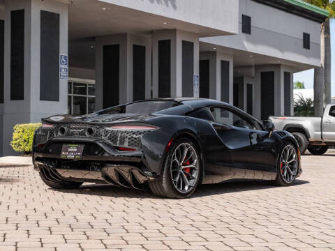 2025 McLaren Artura