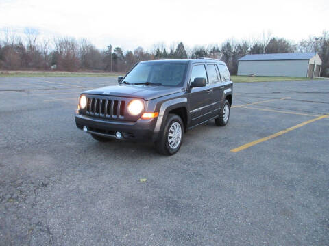 2017 Jeep Patriot for sale at Caruzin Motors in Flint MI
