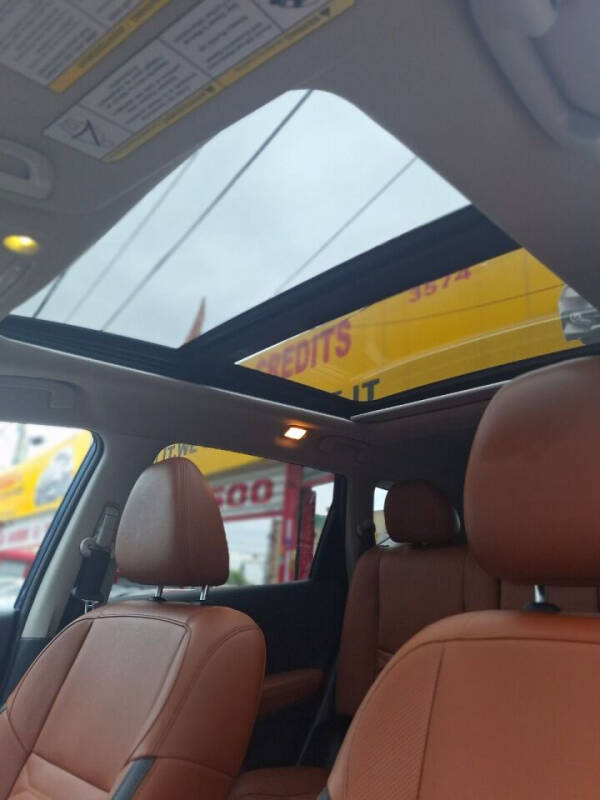 2017 Nissan Rogue SL