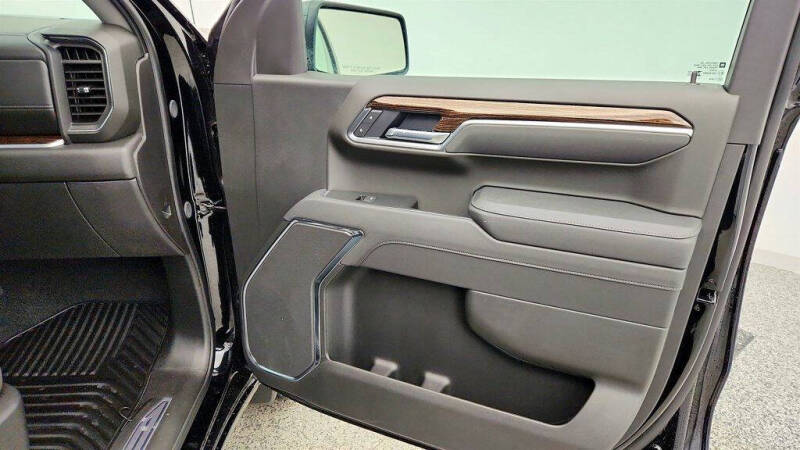 2026 GMC Sierra 1500 Elevation Standard
