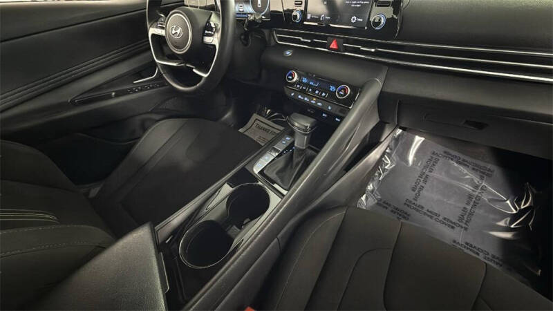 2022 Hyundai Elantra