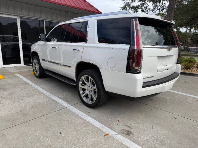 2016 Cadillac Escalade Luxury Collection