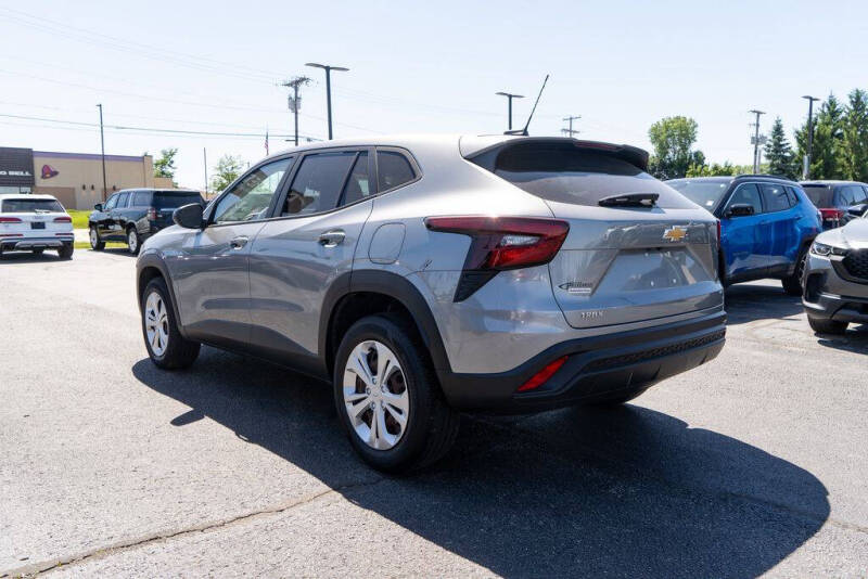 2024 Chevrolet Trax LS