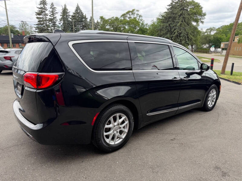 2020 Chrysler Pacifica Touring L