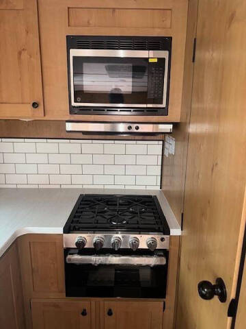 2025 Riverside RV Retro 185RK