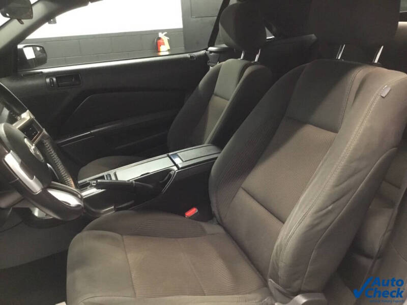 2014 Ford Mustang V6