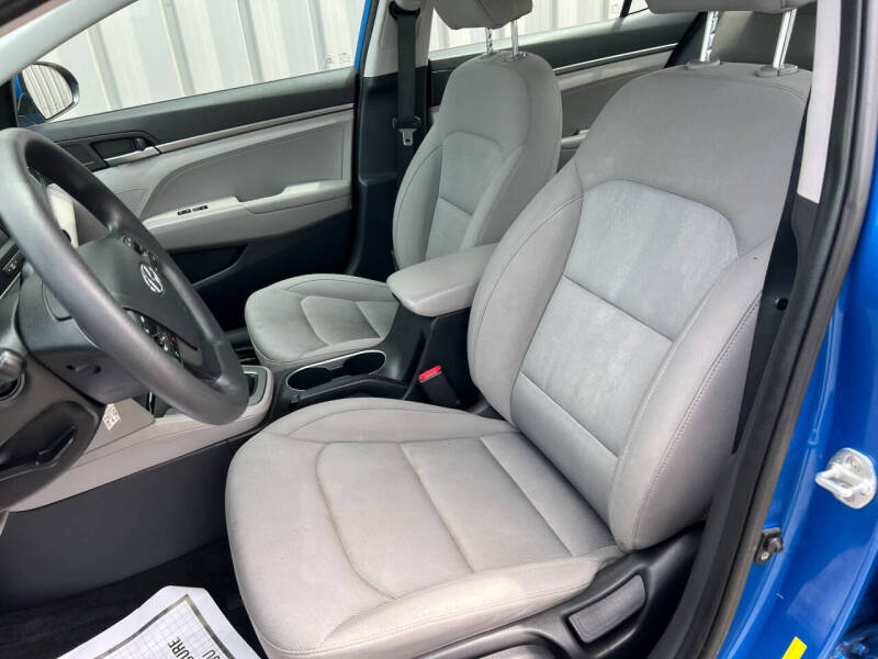 2018 Hyundai Elantra SE