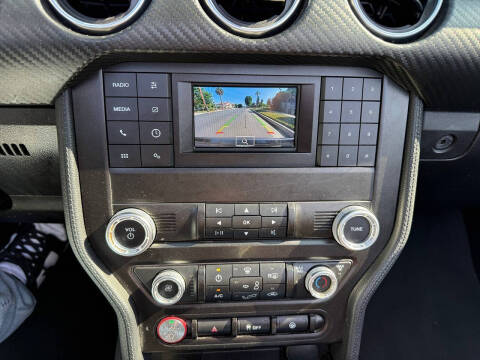 2022 Ford Mustang EcoBoost