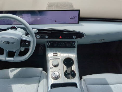 2026 Genesis Electrified GV70 Standard