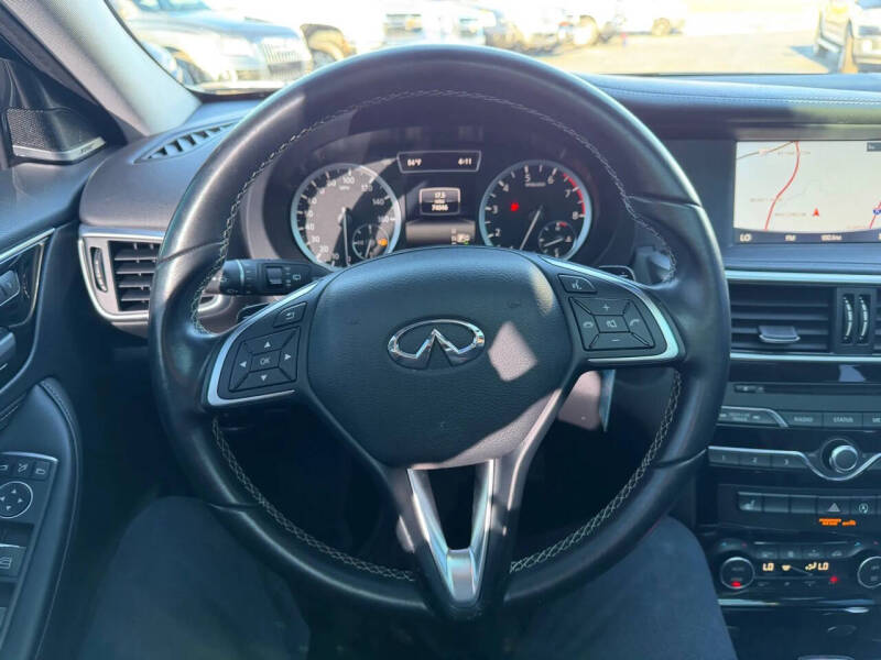 2018 Infiniti QX30 Premium