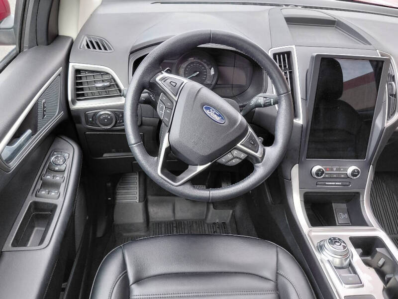2024 Ford Edge