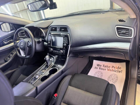2017 Nissan Maxima