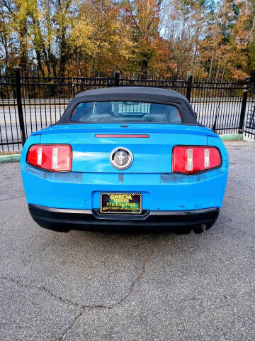 2010 Ford Mustang V6