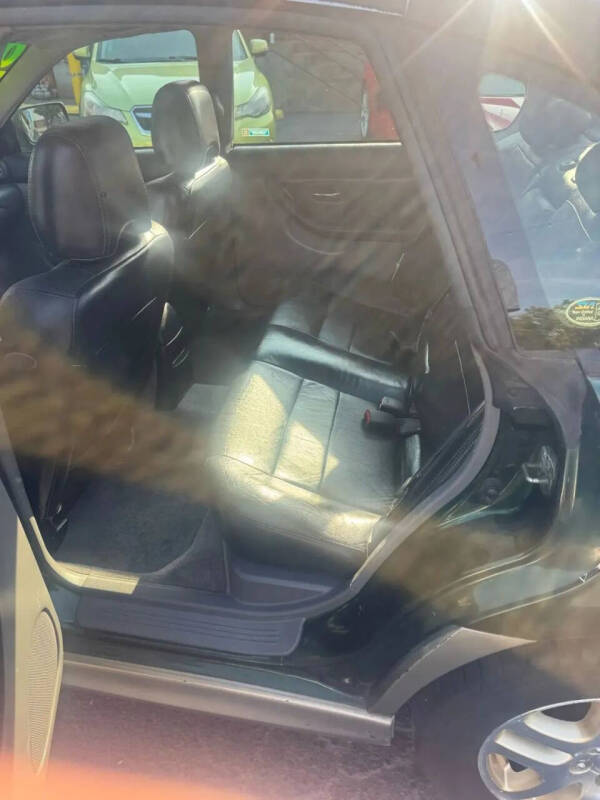 2000 Subaru Outback Limited