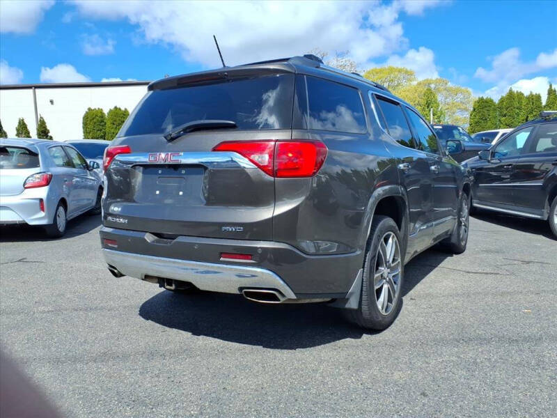 2019 GMC Acadia Denali