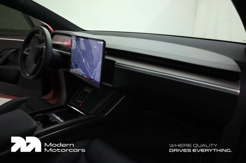 2023 Tesla Model X Standard Range