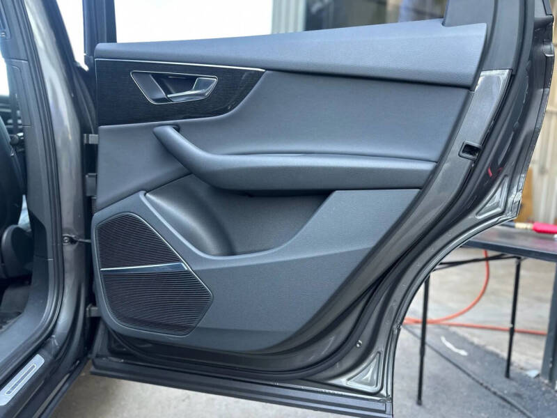 2021 Audi Q7 quattro Premium Plus 45 TFSI