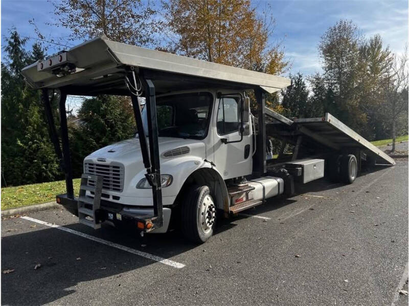 2017 Freightliner M2 106