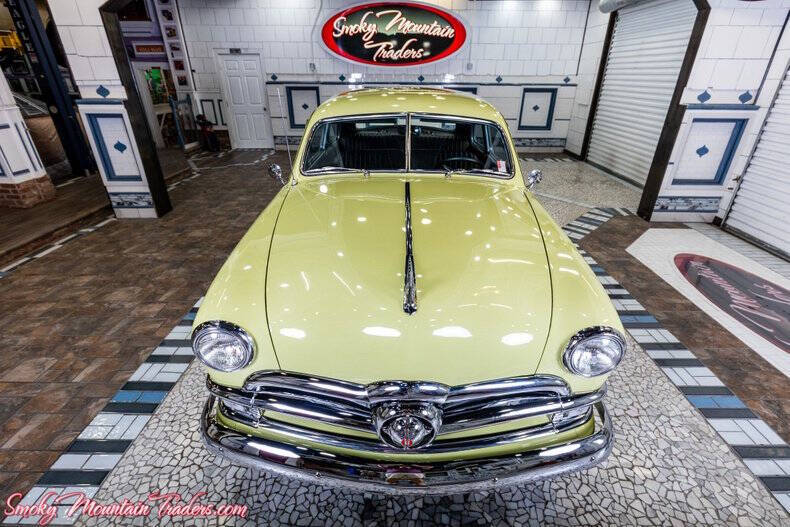 1950 Ford Custom Deluxe