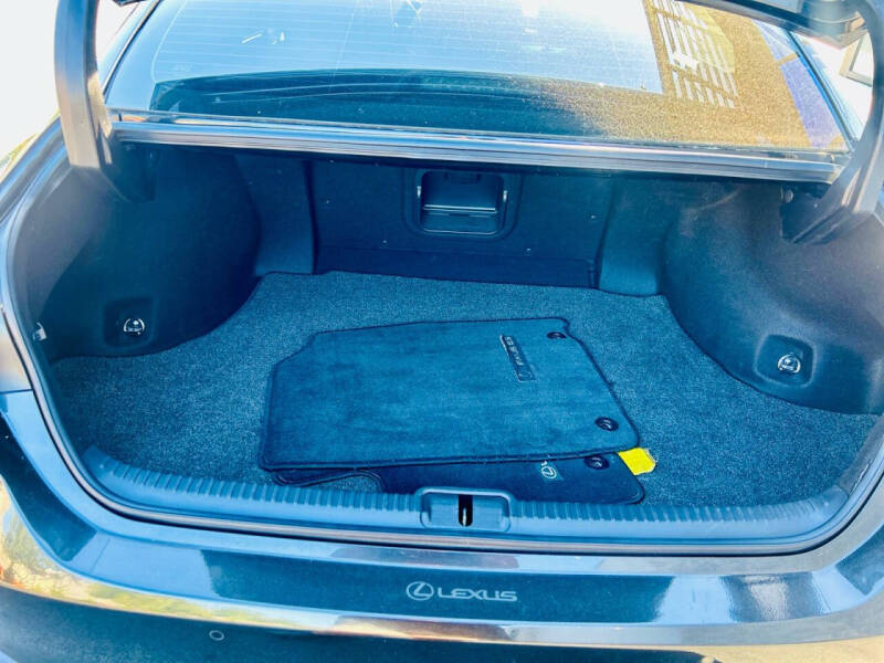 2021 Lexus ES 300h