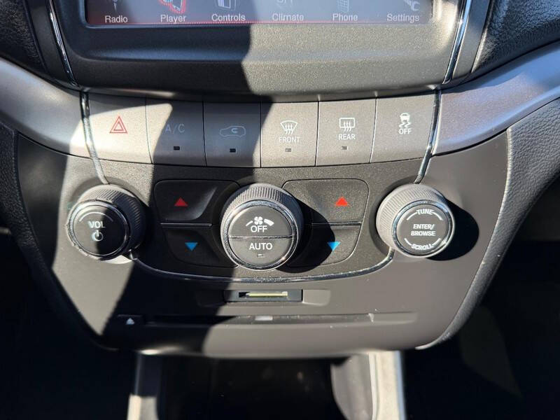 2020 Dodge Journey Crossroad