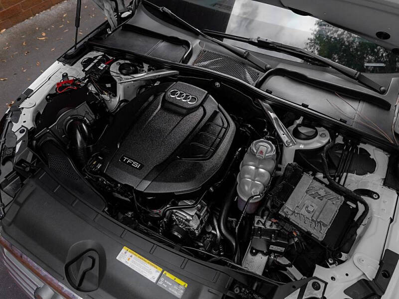 2018 Audi A4 2.0T quattro Prestige