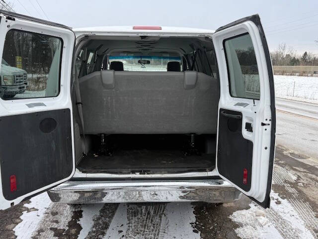 2010 Ford E-Series E-350 SD XL