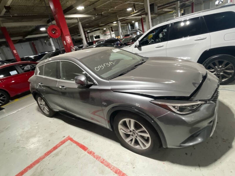 2017 Infiniti QX30