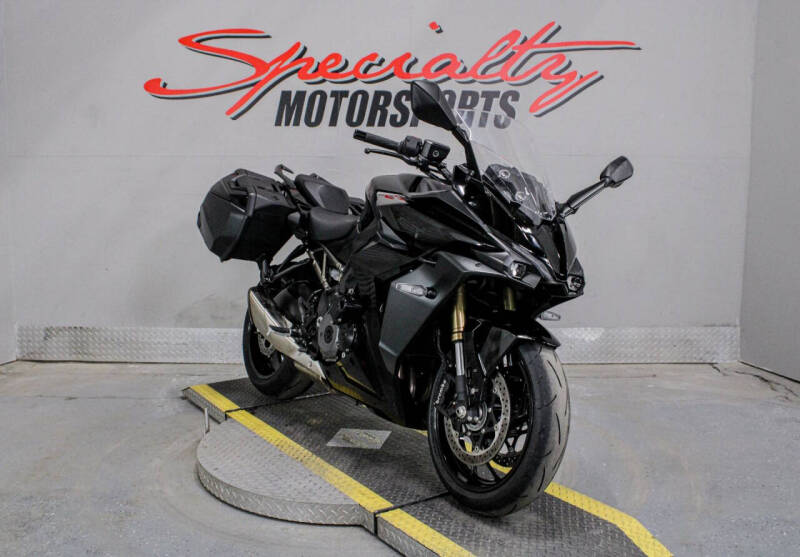 2022 Suzuki GSX-S1000GT