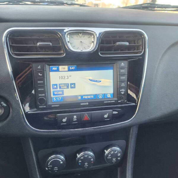 2012 Chrysler 200 Limited