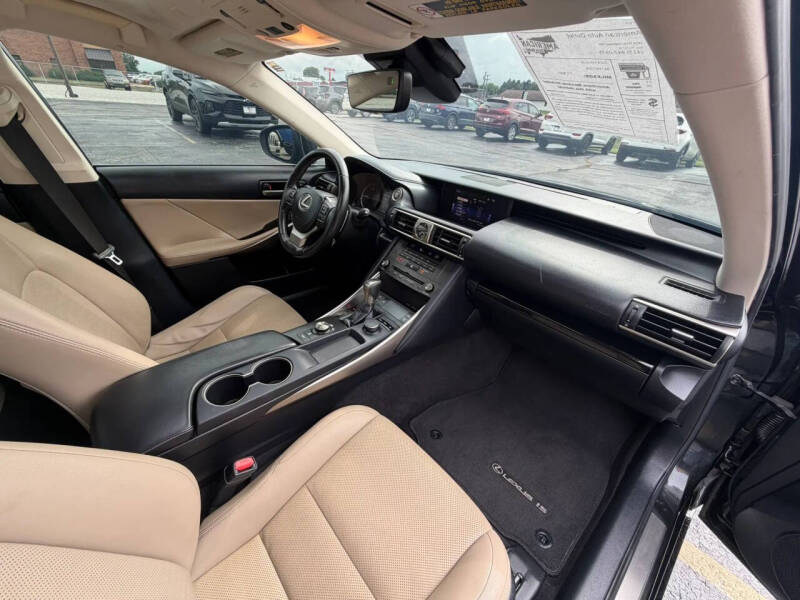 2019 Lexus IS 300