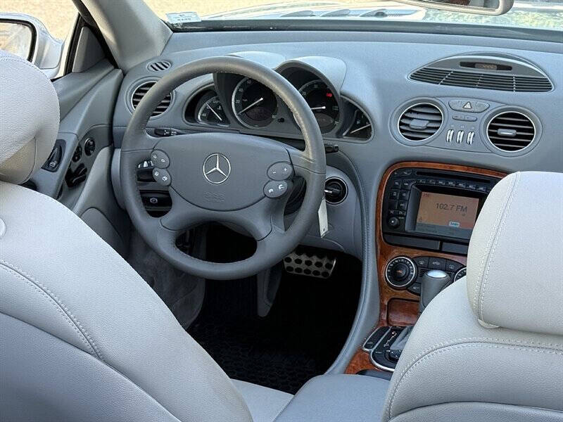 2003 Mercedes-Benz SL-Class 30