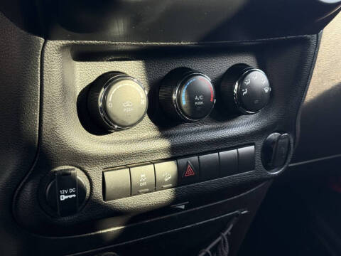 2017 Jeep Wrangler Willys Wheeler