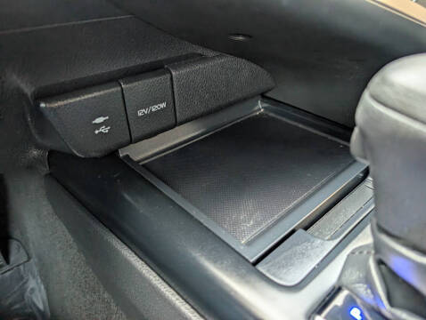 2018 Toyota Camry Hybrid LE