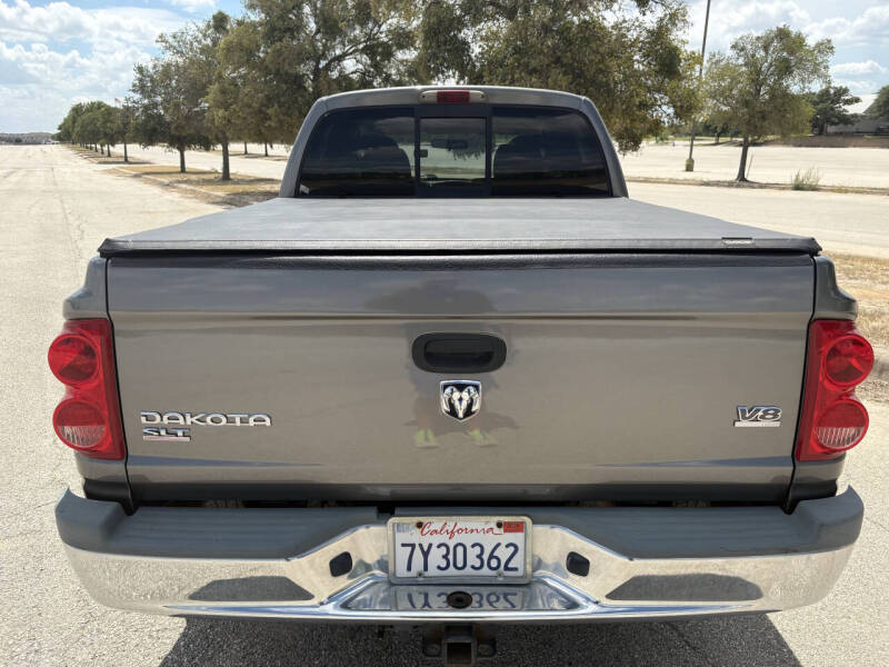 2005 Dodge Dakota SLT