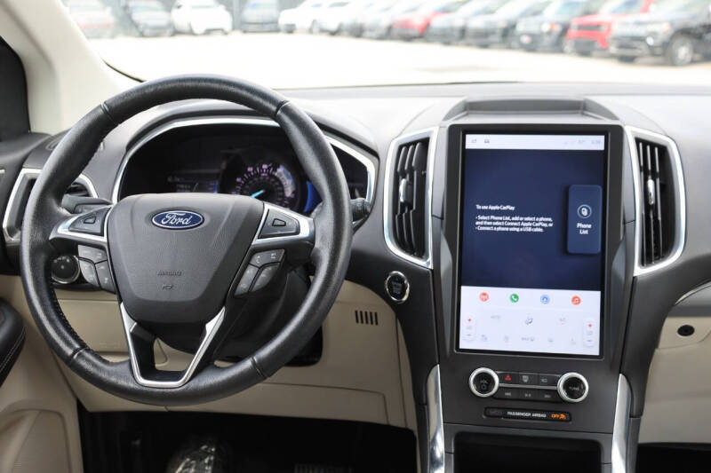 2021 Ford Edge Titanium