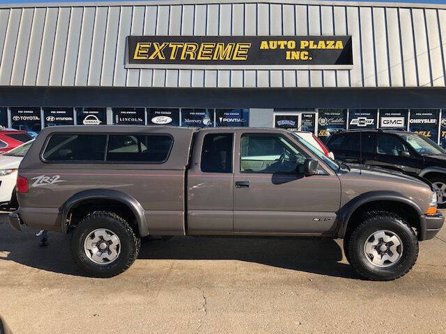 2000 Chevrolet S-10 for sale at Extreme Auto Plaza in Des Moines, IA