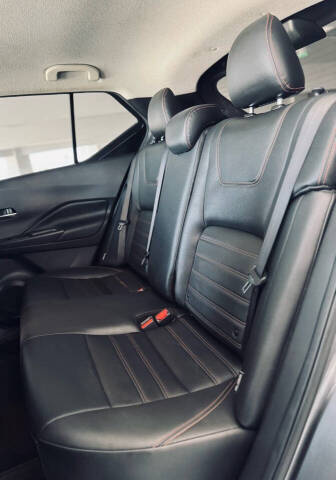 2020 Nissan Kicks SR