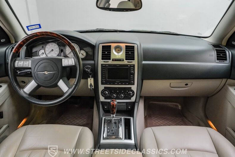 2005 Chrysler 300 C