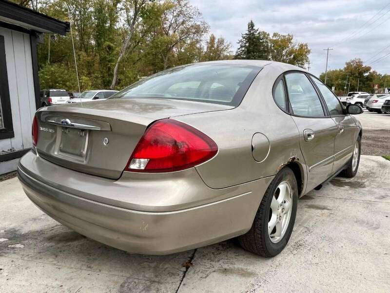 2002 Ford Taurus SES